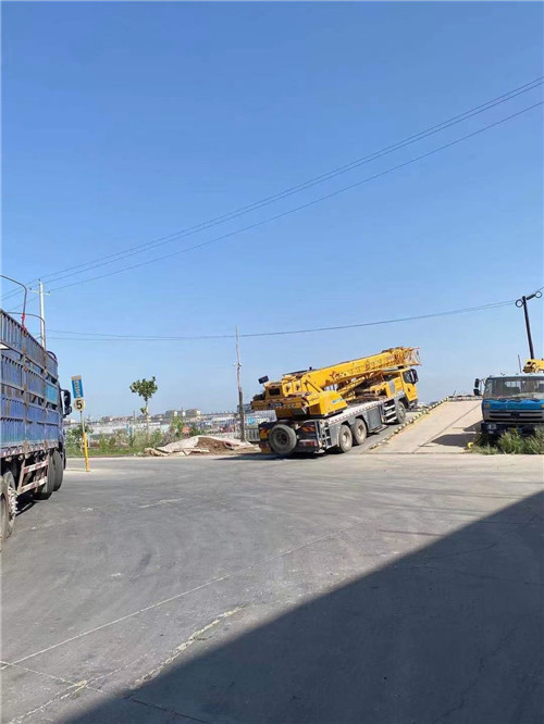 船营区25吨吊车的租赁价格大概是多少？