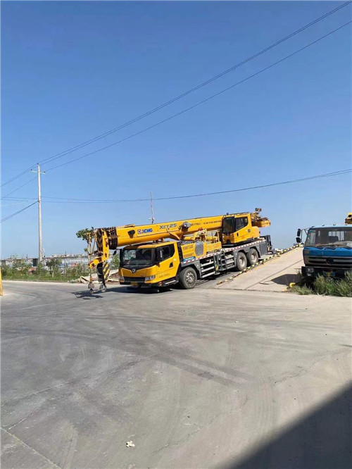 船营区吊车作业时，可能会产生哪些额外收费项目？